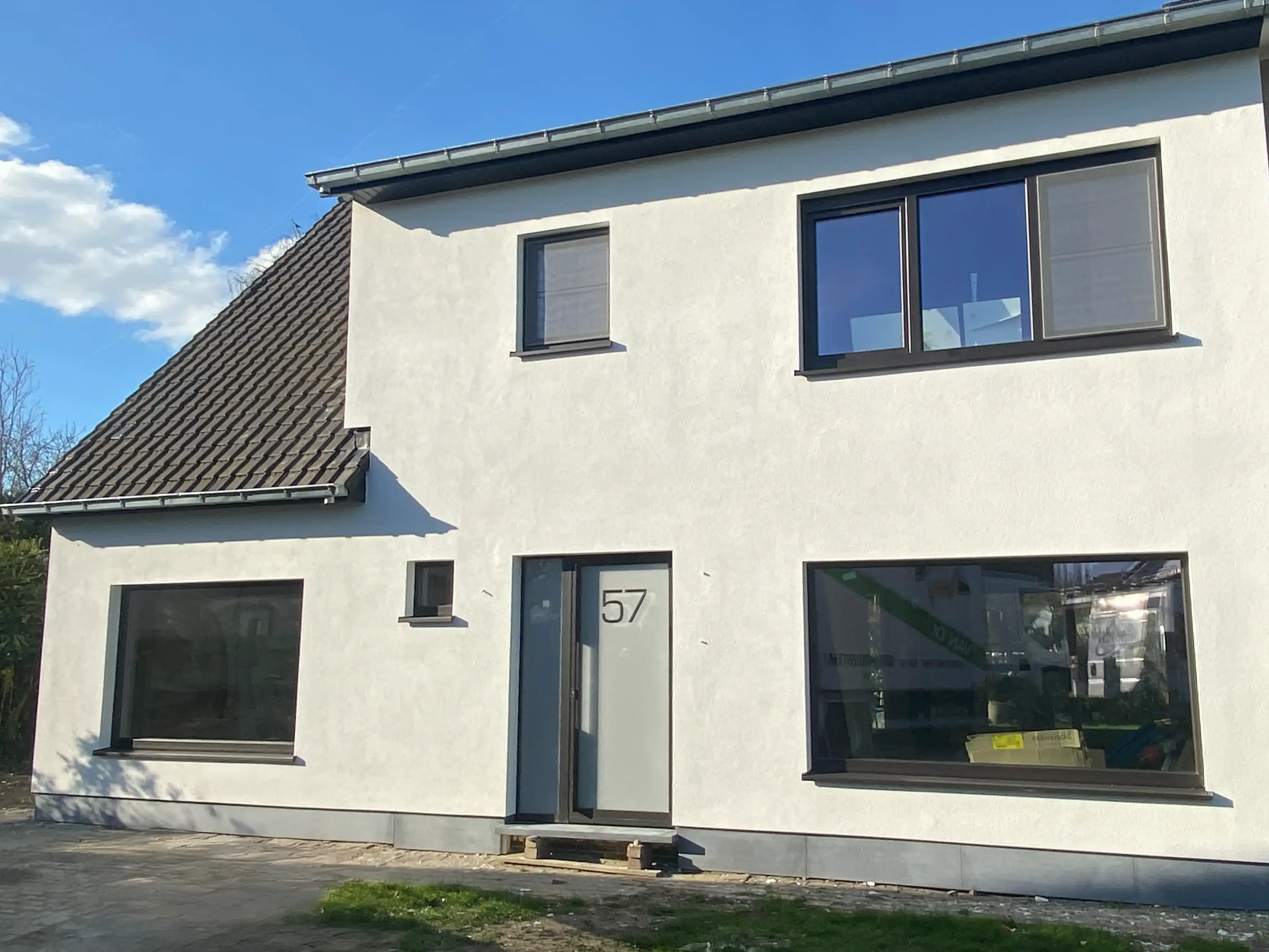Gevel met gevelbepleistering